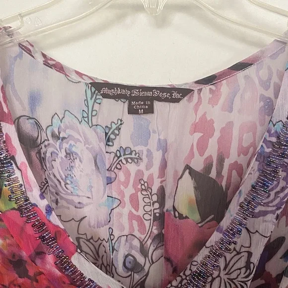 Elegant Multicolor Floral V-Neck Blouse - Picture 2 of 3